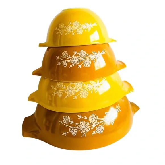 Vintage Pyrex Butterfly Gold Cinderella Mixing Bowl Set 1970's